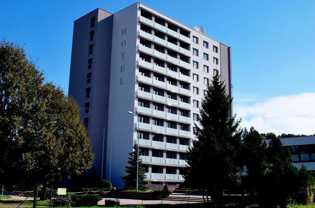 Hotel Patria Trutnov Exteriör bild